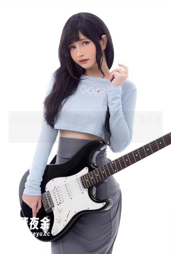 Azami护士的写真，值得下载的医美良方！