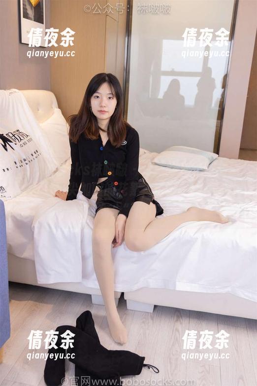 BoBoSocks袜啵啵 - 最新爆料：甜甜圈黑丝，脚尖加固的花絮，给我一种“我也要学猫步”的错觉。