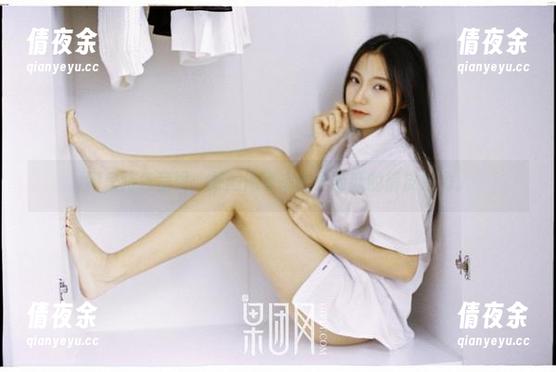 网盘特色呈现：果团网带来的小猫妖的俏皮魅力。