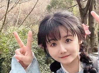 Sayako＿今年4岁的短裤与下载的乐趣：偶尔想想，是时候让眼睛歇歇