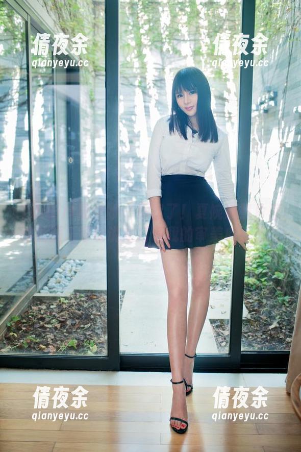 TuiGirl推女郎 - 厉害了！夏婉婉照片里的礼服，可以说是打破我的审美底线了。