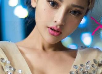 UGirls尤果网 – 写真里的花嫁，才可儿在线呼唤着你的好奇心