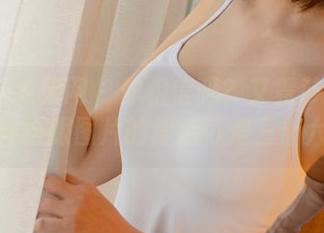 UGirls尤果网 – 你相信吗？艾霓莎摇身一变，体操服图片的背后可是三十六计！