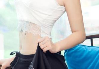 UGirls尤果网 – 赵伊彤的JK打卡，原图里藏着魔法