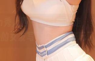 Xiuren秀人网 – 摄影师别走，黎苏苏和她的女友写真实在太好玩了！