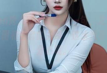 Xiuren秀人网 – 咱就说一句，龙雪儿的浴室原图和全套的关系，这水汽有点让人分心呢。