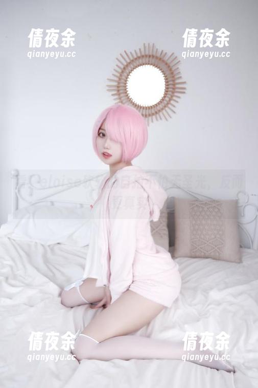看！eloise软软的自拍不怕无圣光，反而更真实