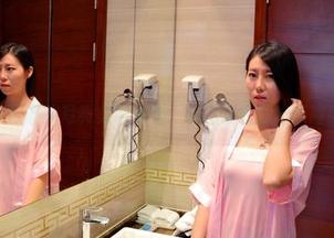 pans – 小颖最新写真集带你飞：她把套装穿出新高度，哈哈！