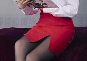 丽柜 – 潼潼的旗袍私房照片，无意中让人想起某些回忆，嗯。