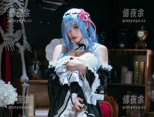 坦白说，九言的这一“定制绝版约尔幻龙”图集令我想找个安静的角落慢慢品味。