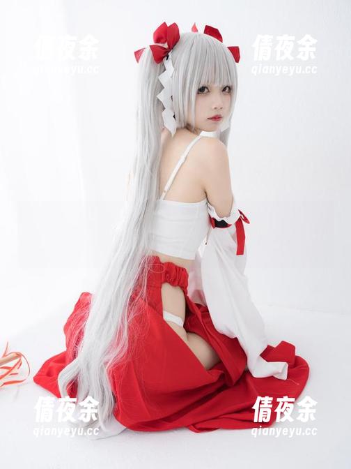 拯救无聊时光，五更百鬼的灰丝写真集，分分钟点燃你的好奇心