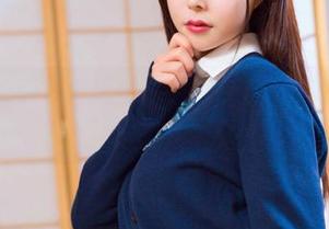 私房里的亚马逊鲶鱼与白色色彩交错的图片之谜