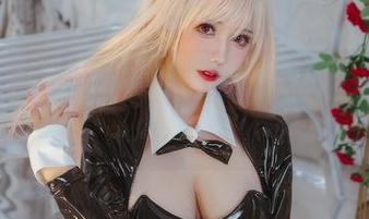 看看仙女月的粉色旗袍图包，没有意外的惊叹，只有无尽的想象！