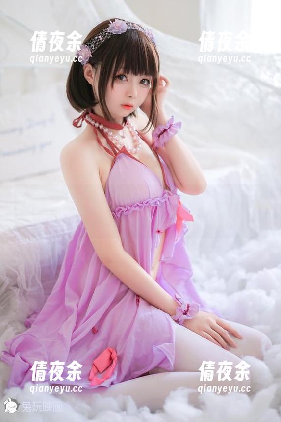 兔玩映画：扑通一声跳进了绿草坪的全套写真，活脱脱一个小仙女！