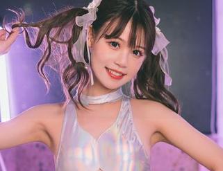 千反田鹿子的“姐姐”系列，高清得让人想要分享，似乎每一张都有个小小的故事在潜伏。