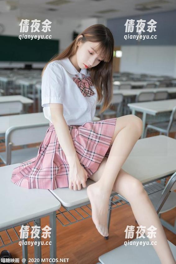 黑丝与JK的完美结合，“喵糖映画”让你眼前一亮，原图、套图的魅力完全无法抗拒！