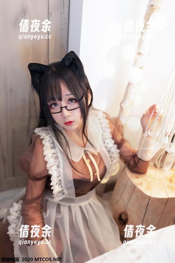这一张图片里藏了多少个喵——喵糖映画的水手服好像有猫咪的魔力！