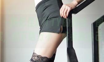 嗲囡囡 – 施忆佳KITTY的豹纹，图库里的宝藏，想下载行不？或者我自己偷…