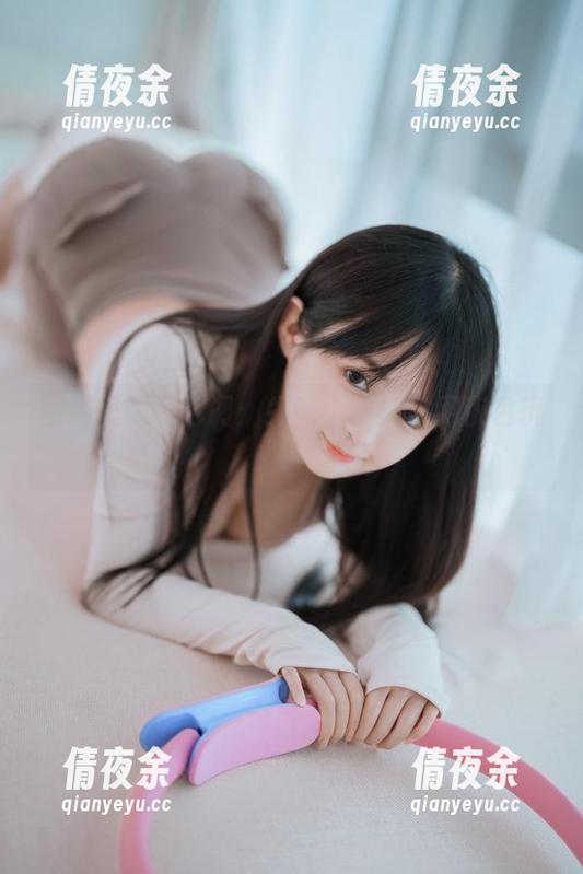 失眠小宁 图集里的黑色调:失眠小宁如何用夜色玩转?