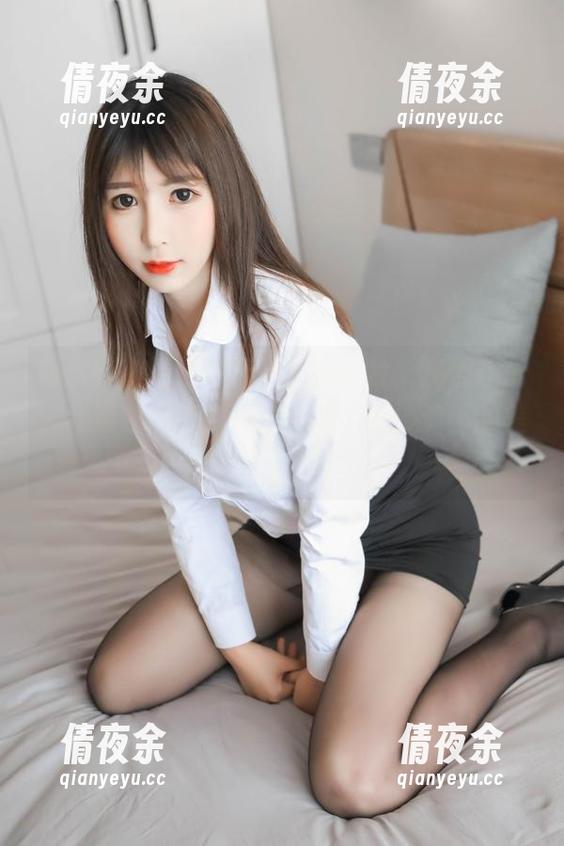 每次翻小酥酱的海边福利图片，我都在想，我现在的饮食计划有没有被沙滩上的美食影响。