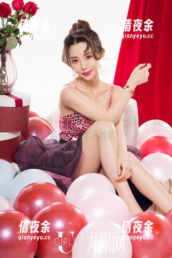 尤果网 - 妮小妖的短裙——那一抹风，我差点被吹走了哈哈！