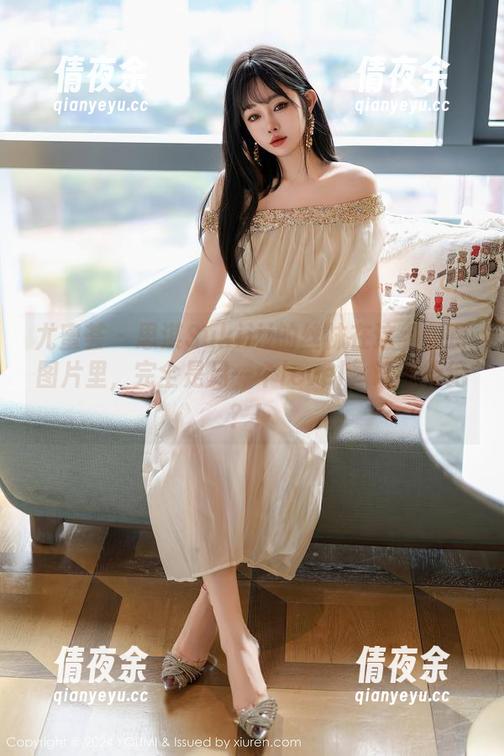 尤蜜荟-思淇Sukiiii 尤蜜荟 - 思淇Sukiiii的丝袜在这组免费图片里,完全是另一个level,谁能拒绝?!