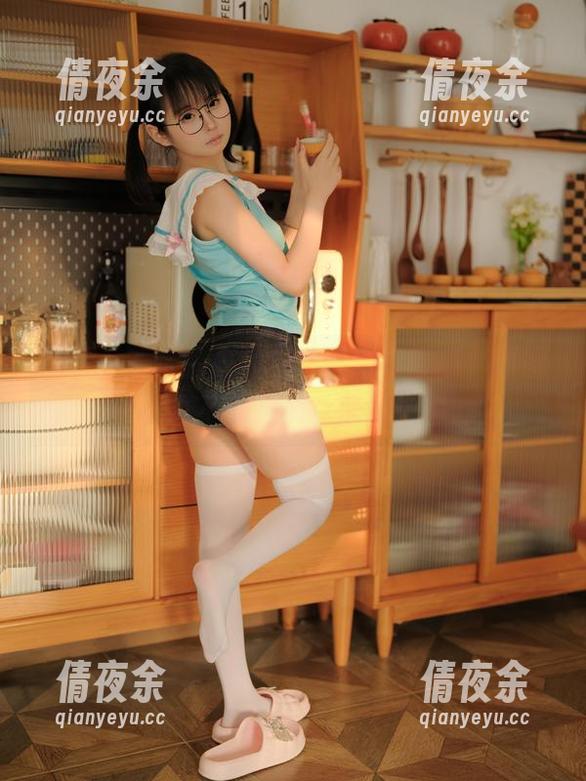 哎呀，幼水铃衣的全套礼服真带感，原图也不愧是个性四溢！