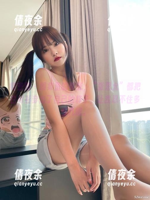 微密圈 - 图集里的每张，“张思允”都把白衬衫穿出了自己的样子，让我忍不住多看几眼。