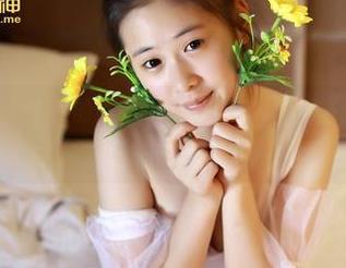 推女神 – 说到杨上萱的浴室原图，色调和角度很有意思，感觉我再瞅瞅还能发现点新鲜的。