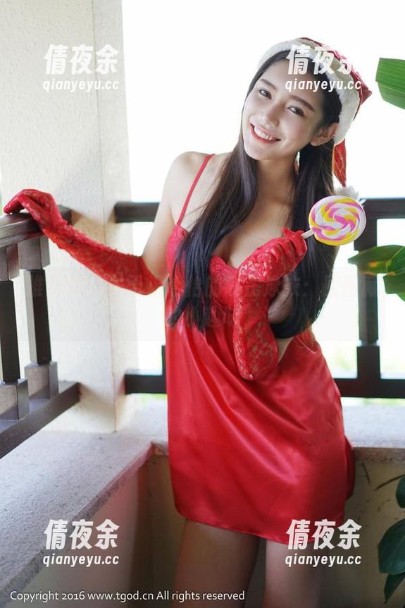 推女神 - 关于温心怡的私房泳衣：原图藏的小趣味