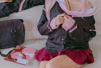 是一只熊仔吗的女友？高清图包居然比爱情还真实！
