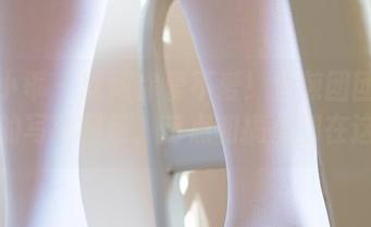 柴系小乖 – 就问你爱不爱！生煎团团在小木屋的写真图包，萌点和搞点都在这儿。