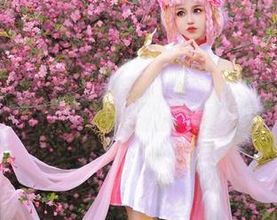 桃暖酱长腿图库，分享那种我只在梦里见过的美腿画面！
