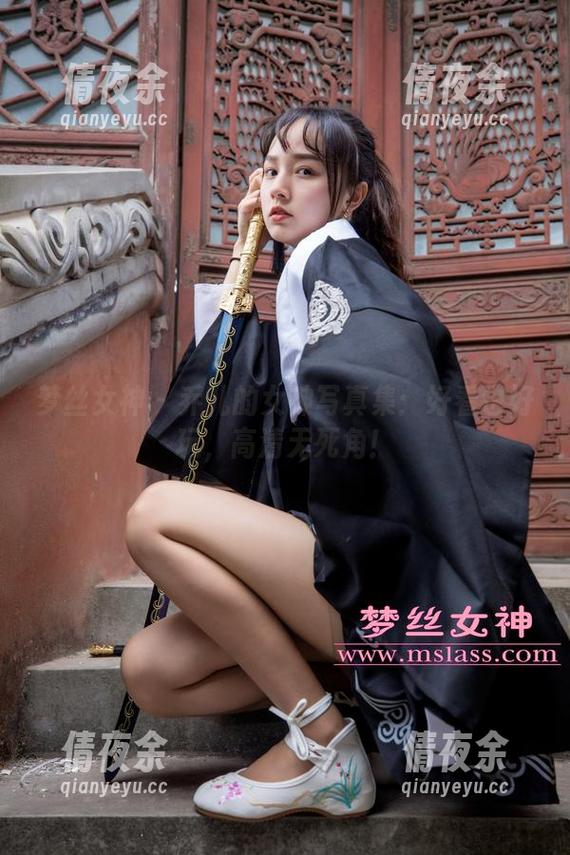 梦丝女神 - 乔儿的女神写真集：好看也好玩，高清无死角！