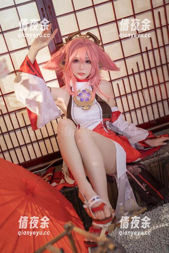 白衬衫和樱岛嗷一：这组写真让你觉得生活需要个衬托，不然太寡淡了！