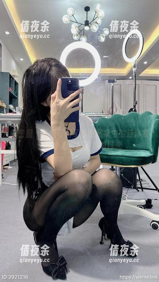 微密圈 - 汤圆可甜了私房图集中的连体衣，不小心俘获了我的目光