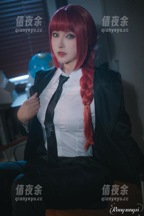 洛璃LoLiSAMA：睡衣也能给你来个FGO黑呆大赛，这波美图我给满分！