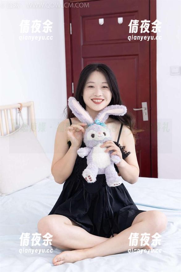 物恋传媒 - 福利来袭，泡泡让你见识葬礼里的玫瑰花！