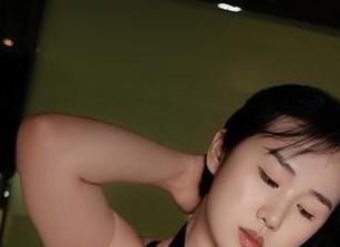 微密圈 – 水晶链条下的绝美比基尼，瑜瑾u带来的图集，赶紧下载！