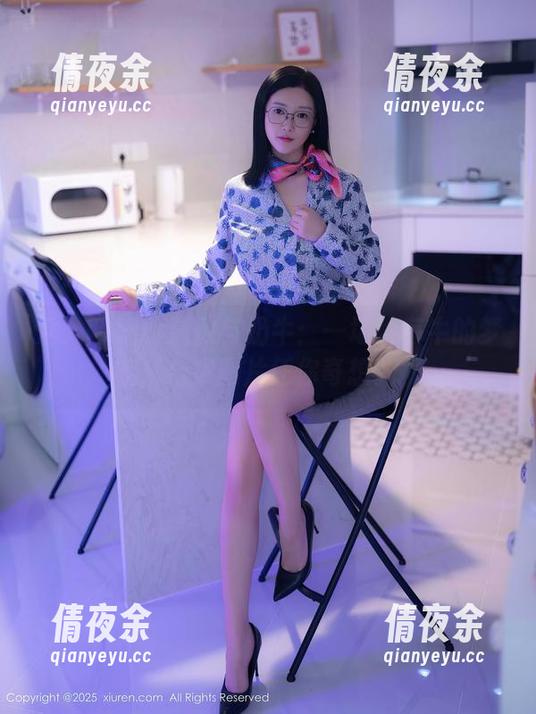 秀人网 - 小嘉敏与奶牛：一场没有牛的梦，合集图片任你奇想。