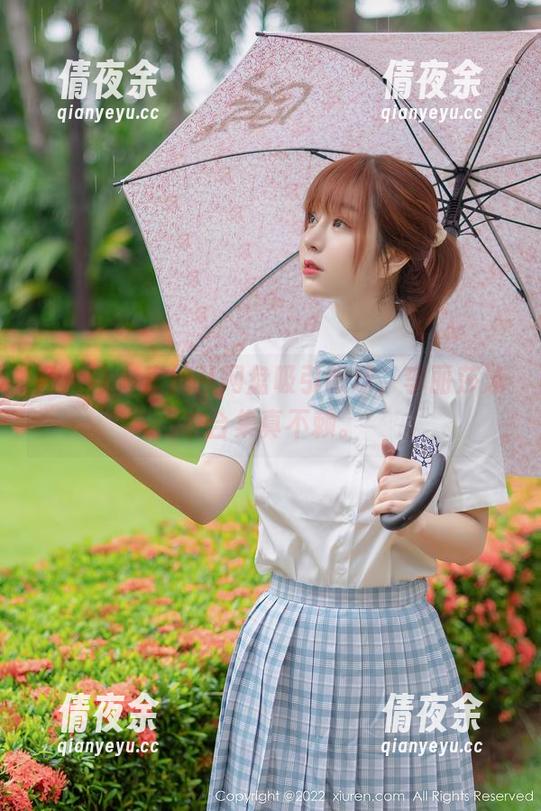 秀人网 - 直接从网盘吸引眼球，李丽莎泳衣合集真不赖。