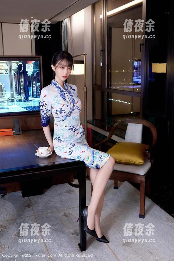 秀人网 - 杜viki的夏天：沙滩套图合集，带你寻找“踩到了沙子的快乐”