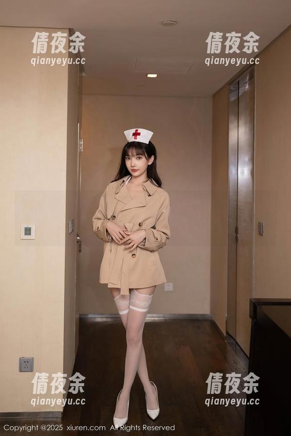秀人网 - 呜啦，甜妮的美腿丝袜，写真资源有人知道在哪吗？