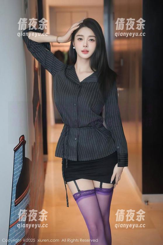 秀人网 - 艺轩的泳衣作品集即将开启，突发性让我想到了隔壁小哥追我小时候的样子...