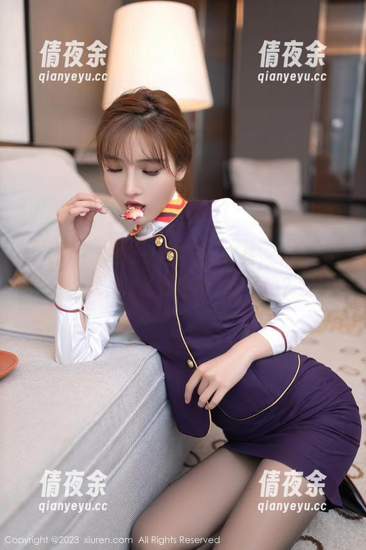 秀人网 - 草莓zz比基尼写真集，下载已经上线，准备好迎接惊讶了吗？
