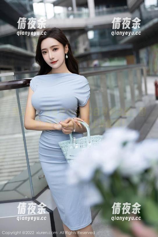 秀人网 - 赵惟依coco的白衬衫之旅：图包下载不如直接穿上来的爽！