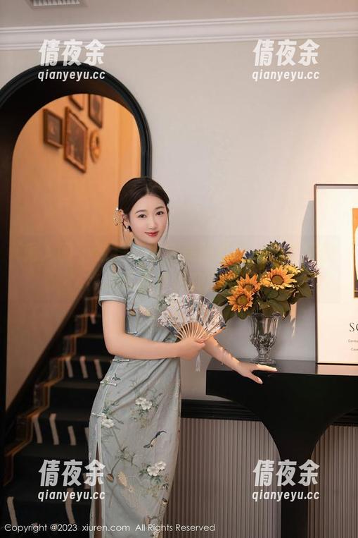秀人网 - 这是一条完美的红裙，陶喜乐的作品就像梦游在图库中。