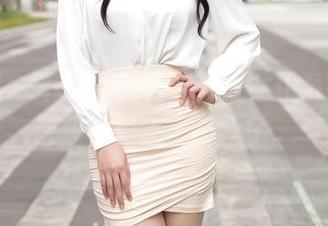 秀人网 – 不愧是麦田，最新女仆系列，美得我都想送上茶水了。