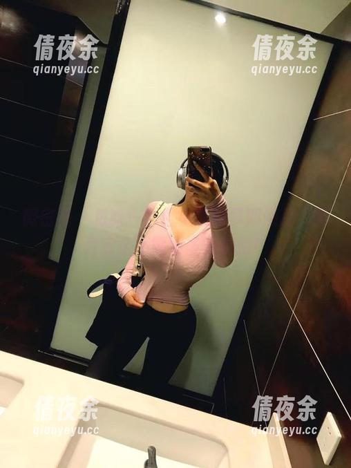 微密圈 - 粗略一瞥童小芯的早期照片，图片完全不需要圣光加持！