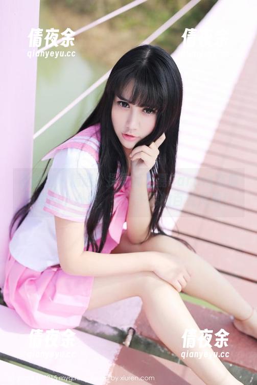 美媛馆 - 精选：探寻绮里嘉Carina在旗袍里的小心思，不可多得的百变风景！